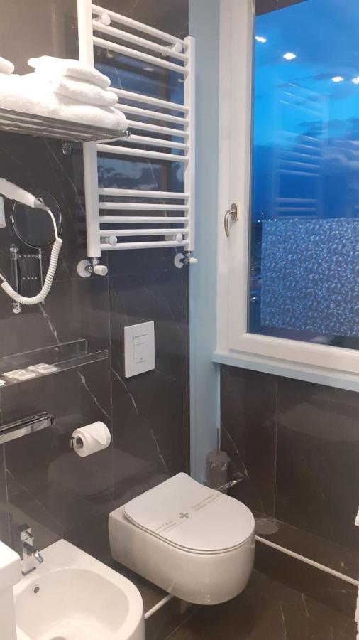 Pescara Centro Luxury Suite II Deluxe Rooms Eksteriør billede