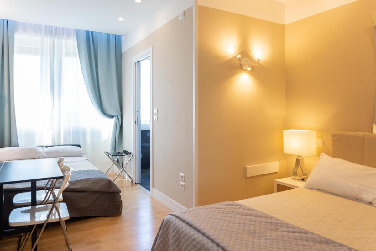 Pescara Centro Luxury Suite II Deluxe Rooms Eksteriør billede